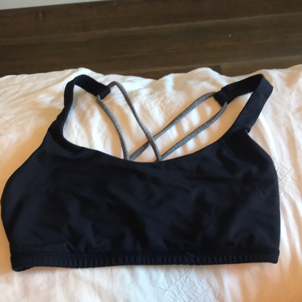Lululemon sports bra